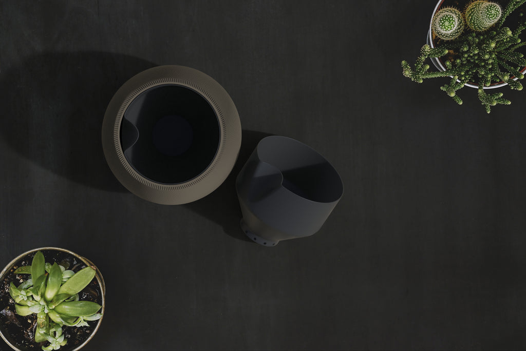 Macetero ZenFlow – Sistema Autorregante para Plantas con Estética